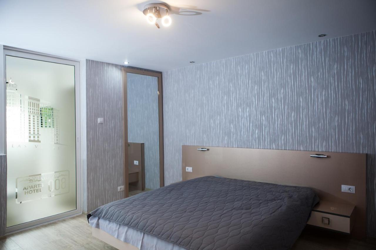 Lvc,Lac & Nyc Apartshotel Faleza Galaţi Eksteriør billede