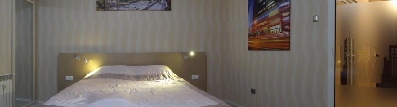 Lvc,Lac & Nyc Apartshotel Faleza Galaţi Eksteriør billede