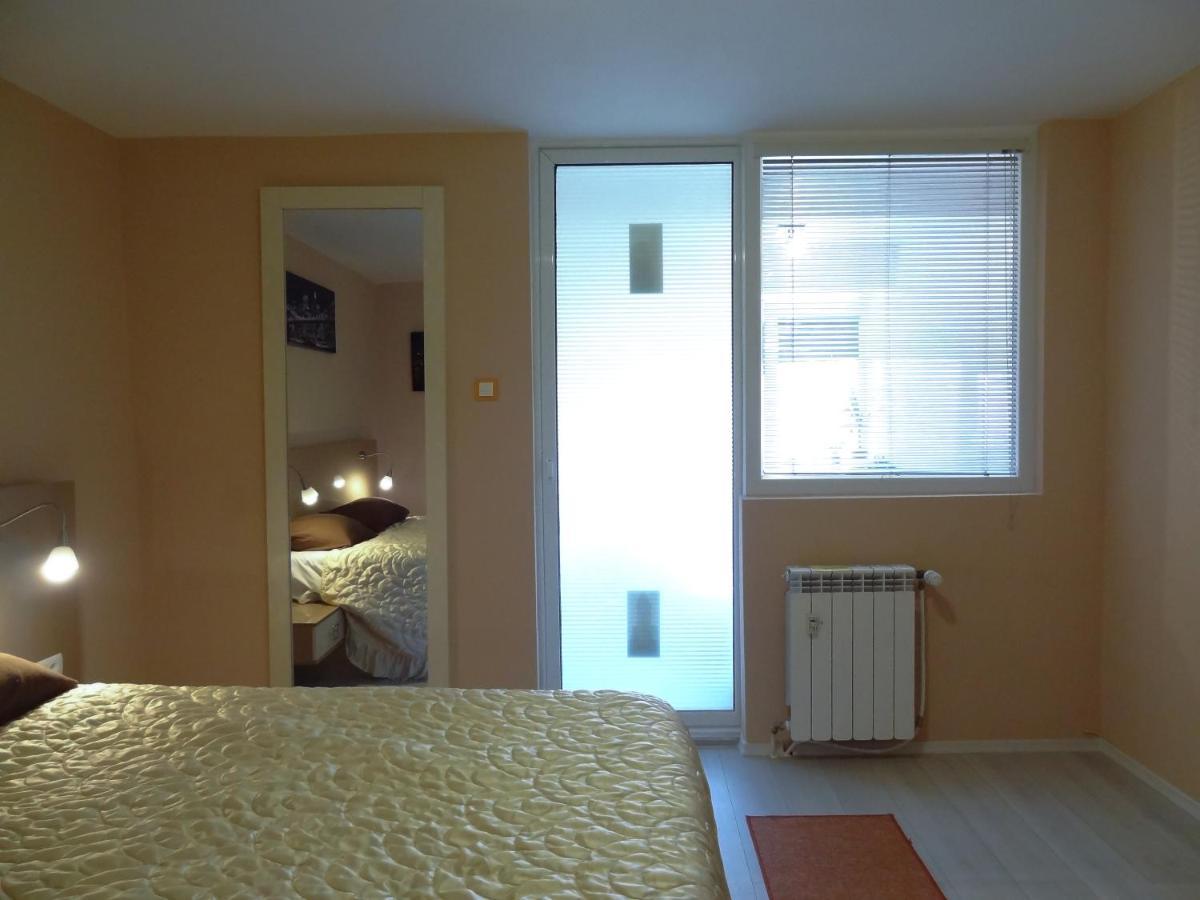 Lvc,Lac & Nyc Apartshotel Faleza Galaţi Eksteriør billede