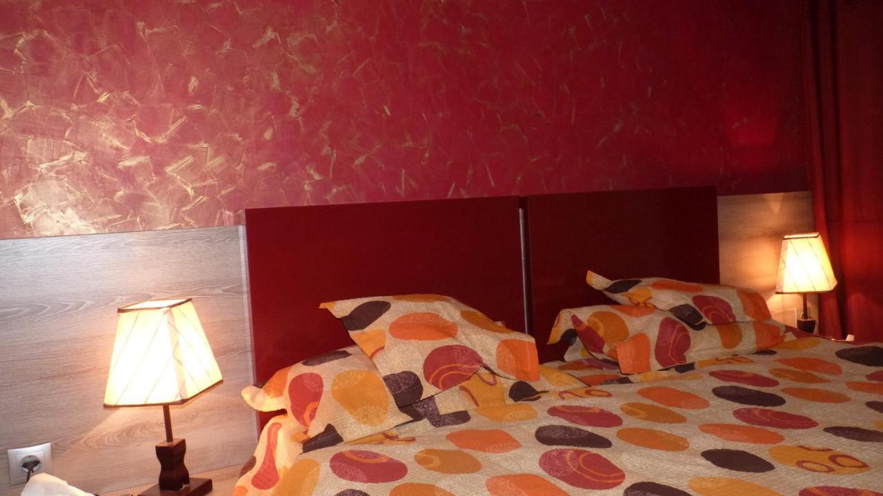 Lvc,Lac & Nyc Apartshotel Faleza Galaţi Eksteriør billede